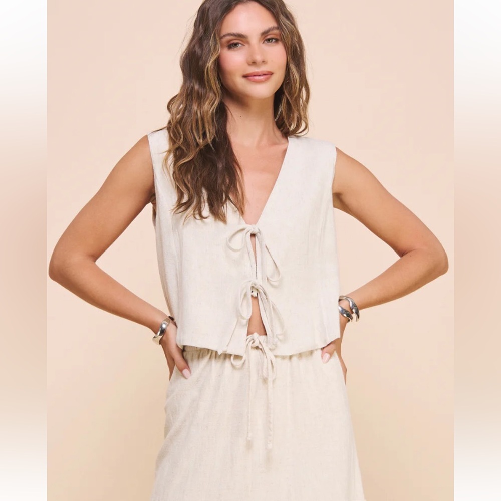If She Loves Linen Blend V Neck Bow Tie Front Sleeveless Vest